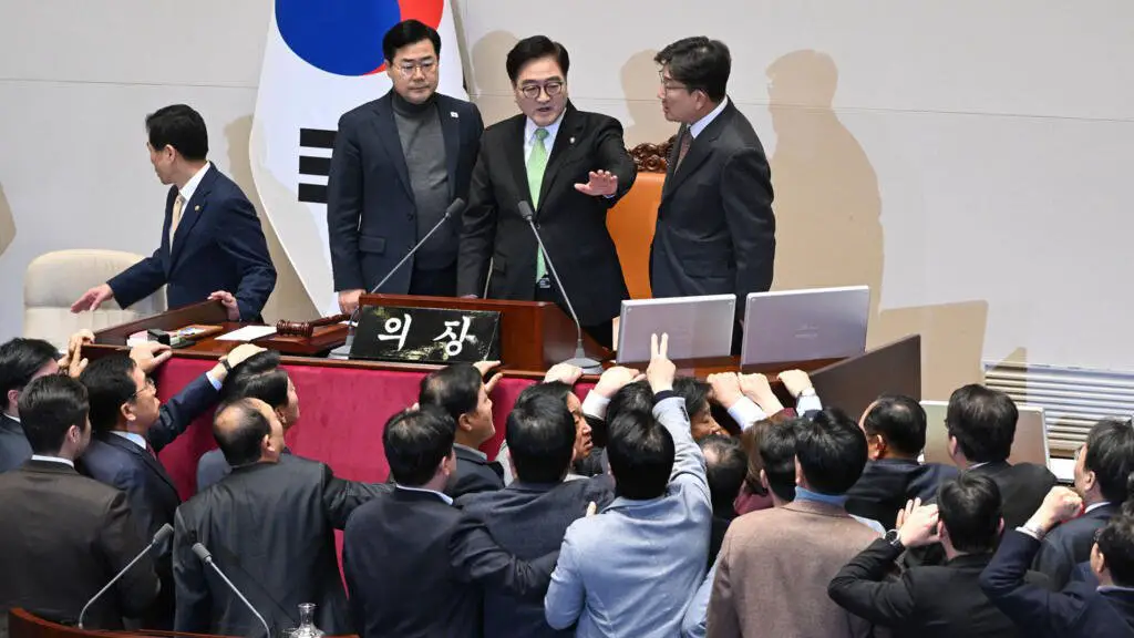 South Korean lawmakers vote to impeach incumbent President Han Duck-soo