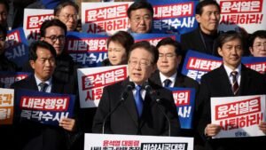 108071100-17333183692024-12-04t053954z_854624706_rc23ibauh5dq_rtrmadp_0_southkorea-politics.jpeg