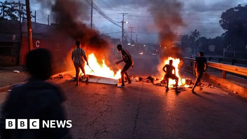 Hundreds escape prison in Maputo over election protests