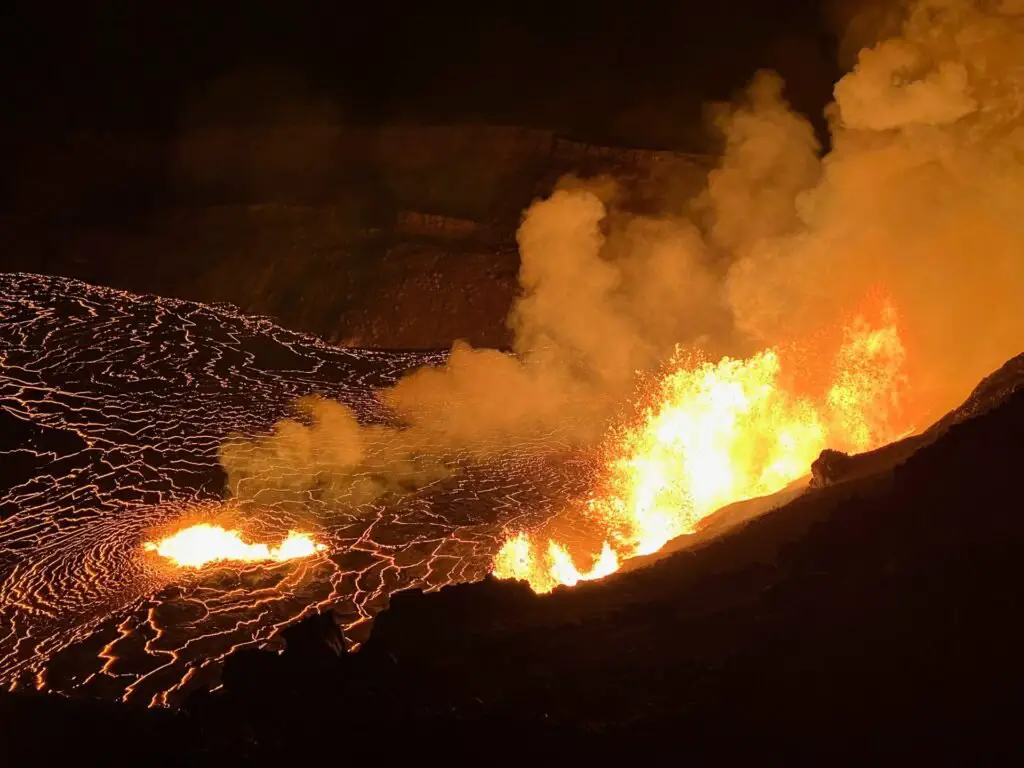 Hawaii’s Kilauea volcano erupts, shooting streams of lava into the sky | Volcano News