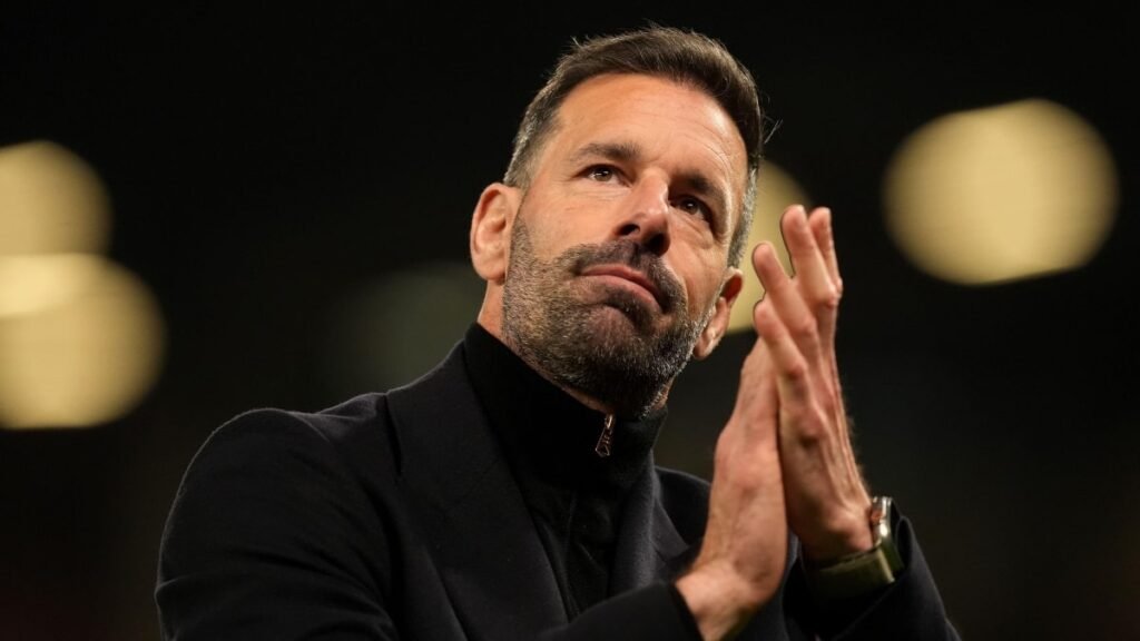 Van Nistelrooy refuses to hide Fox’s position from reality