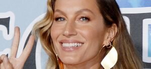 Gisele-Bundchen-carpet-1300.jpg