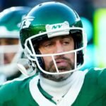 Jets’ Aaron Rodgers reveals he has a girlfriend after mentioning exes in documentaries