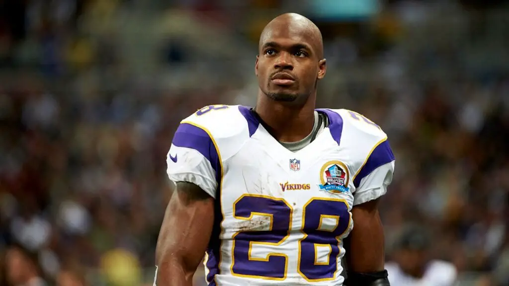 Arrest warrants are available for ex-NFL star Adrian Peterson: report