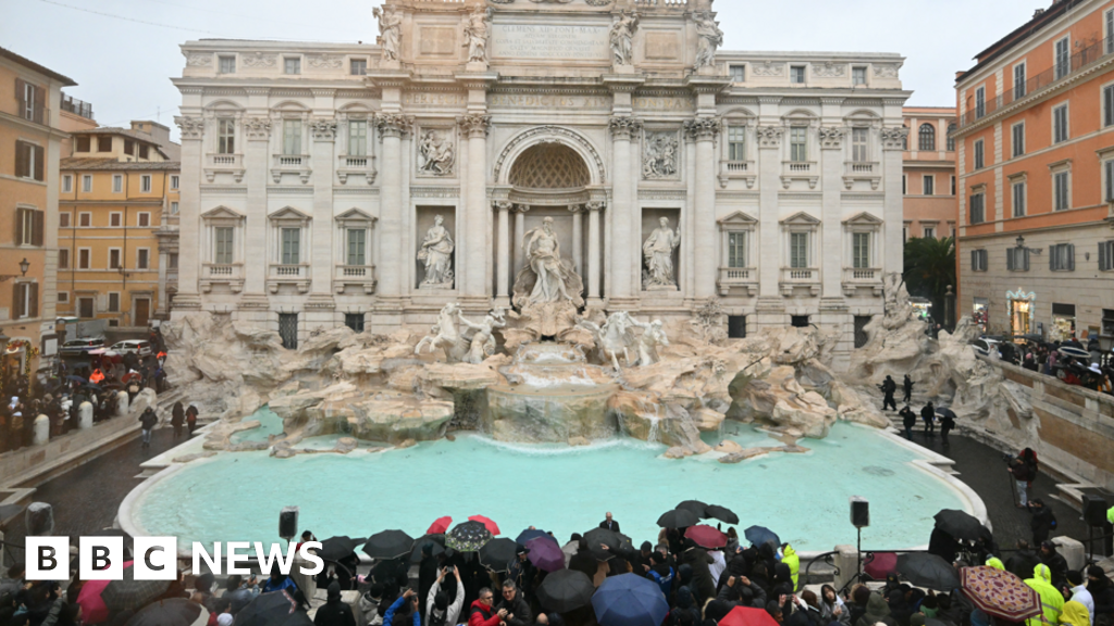 Rome introduces queuing system as Trevi Fountain reopens after restoration