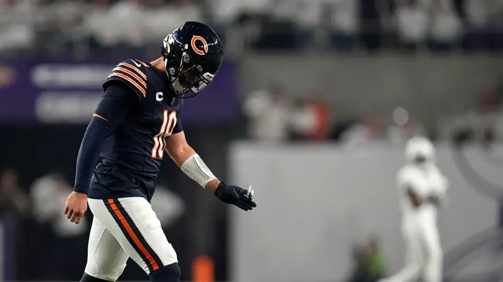 Hall of Fame quarterback fears Caleb Williams may be losing ‘confidence’ in Bears’ terrible season