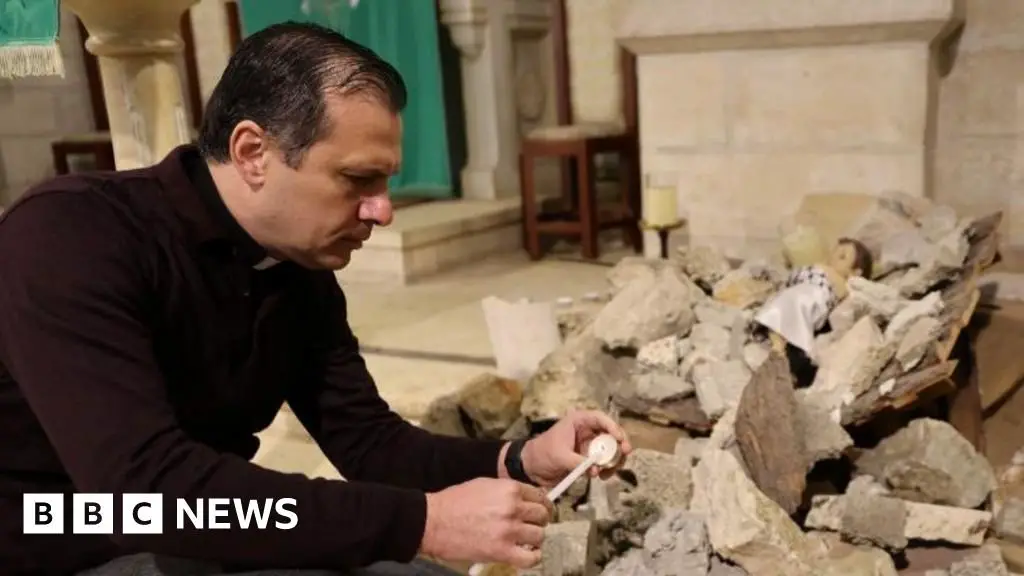 Palestinian Christians struggle to find hope this Christmas