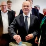 The German politician Olaf Scholz loses the vote of confidence as he demanded and is preparing for early elections