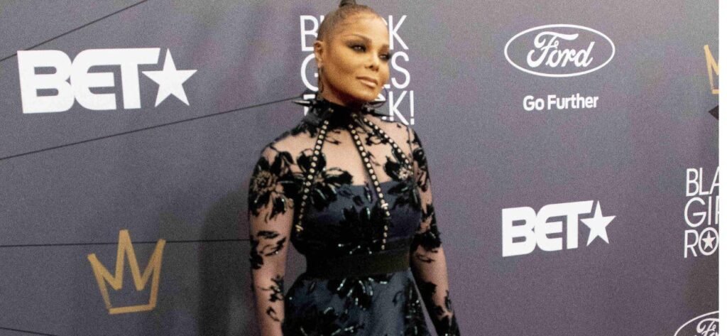 Janet Jackson gets ready for Vegas and the holidays with Sultry Snap