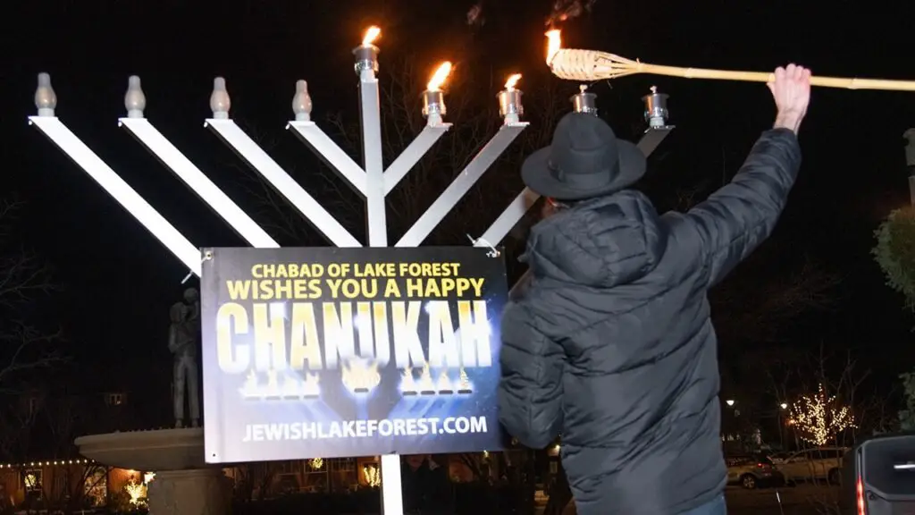 Illinois city sparks complaints and petition by limiting Hanukkah menorah display to just a few hours