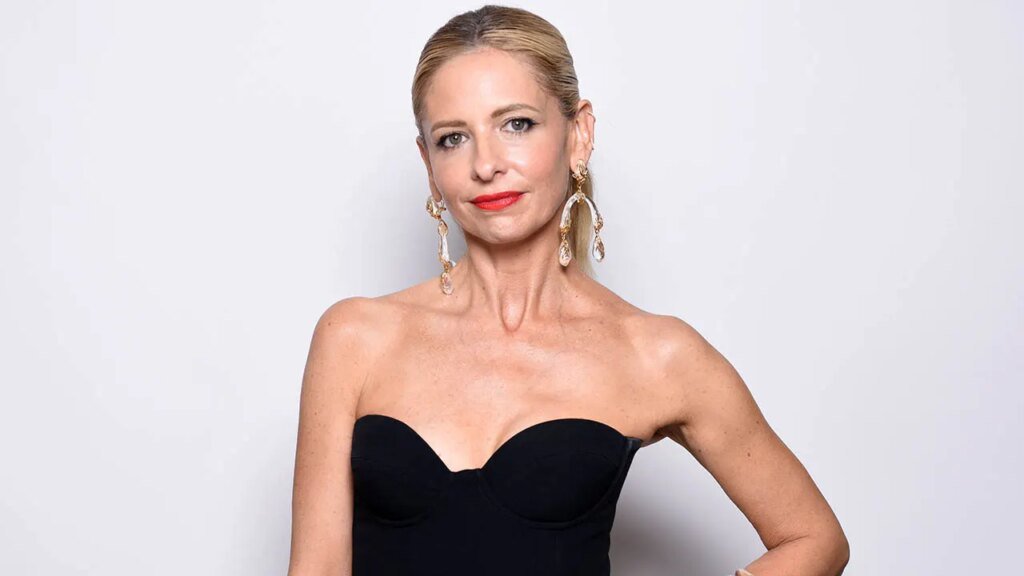 Sarah Michelle Gellar blames the “throwaway society” for America’s marital woes