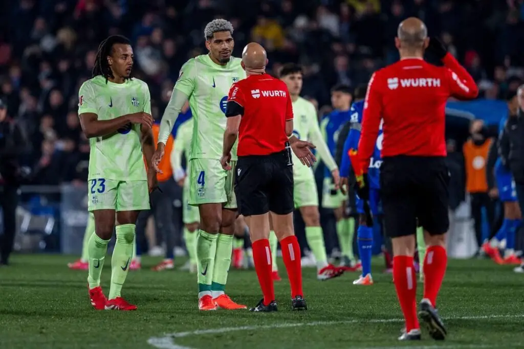 It’s a scandal – Barcelona President Laporta attacks refereeing after a controversy at the weekend