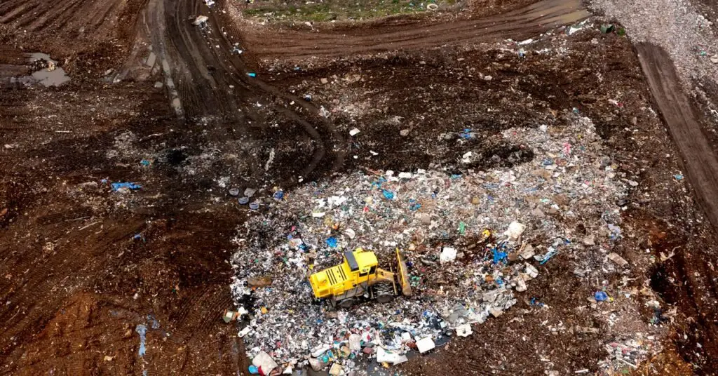 ARS-Crypto-Landfill-Business-1386293068.jpg