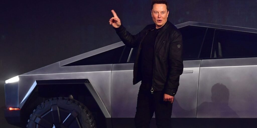 Elon Musk is already offering the first discounts for his Tesla Cybertruck