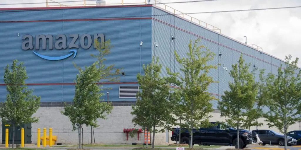 Amazon will close all seven warehouses in the Canadian province of Quebec, cutting 1,700 jobs