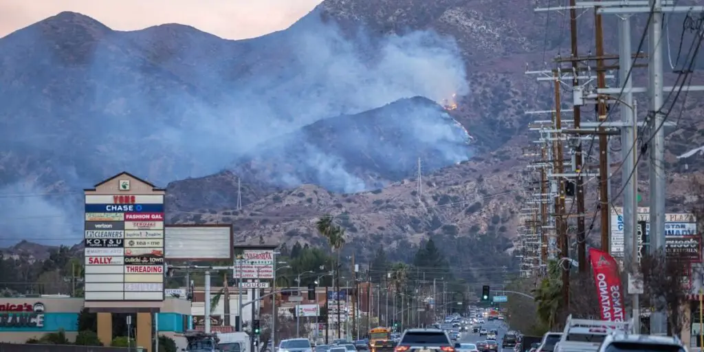 Fire officials are investigating possible connection between Edison and the LA Hurst fire