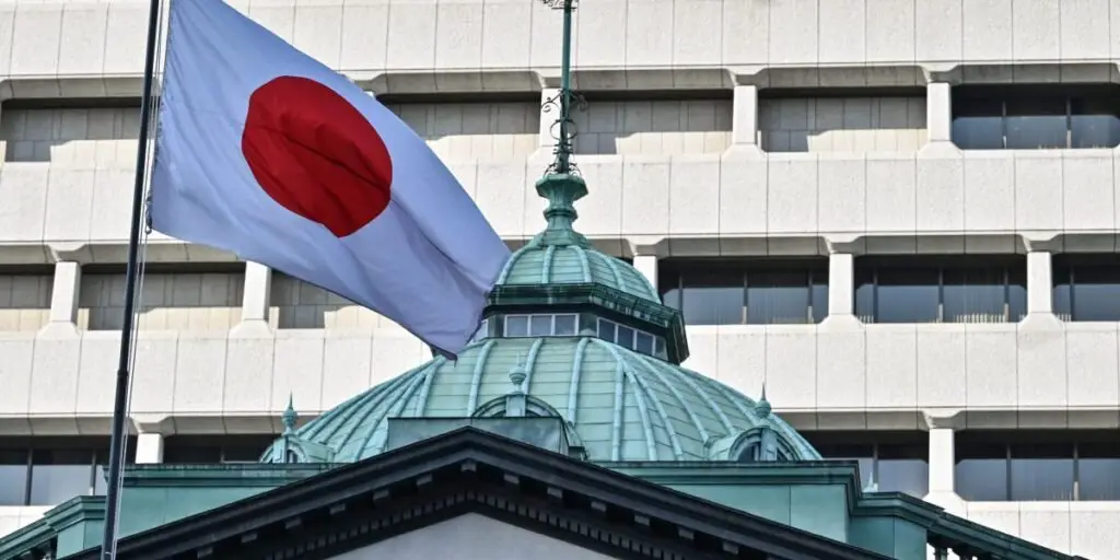 Japan raised interest rates to 0.5%, the highest since 2008