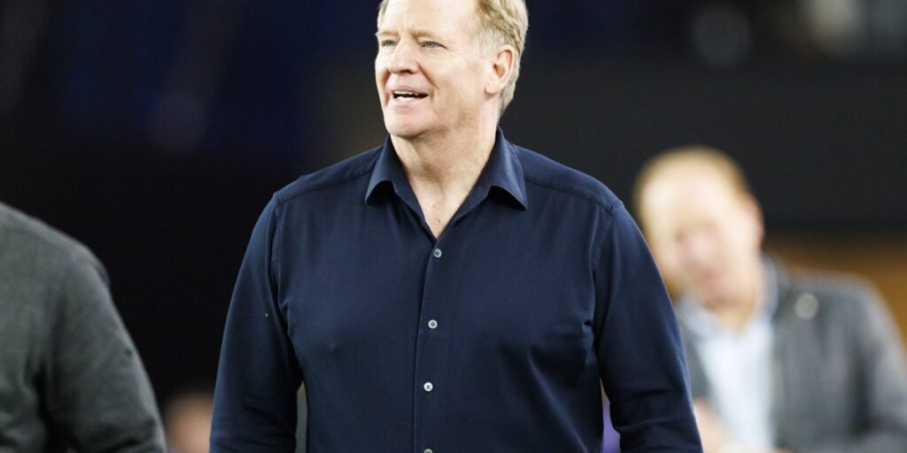 Roger Goodell sent letters to the NFL 53 in the 1980s with the request for an internship
