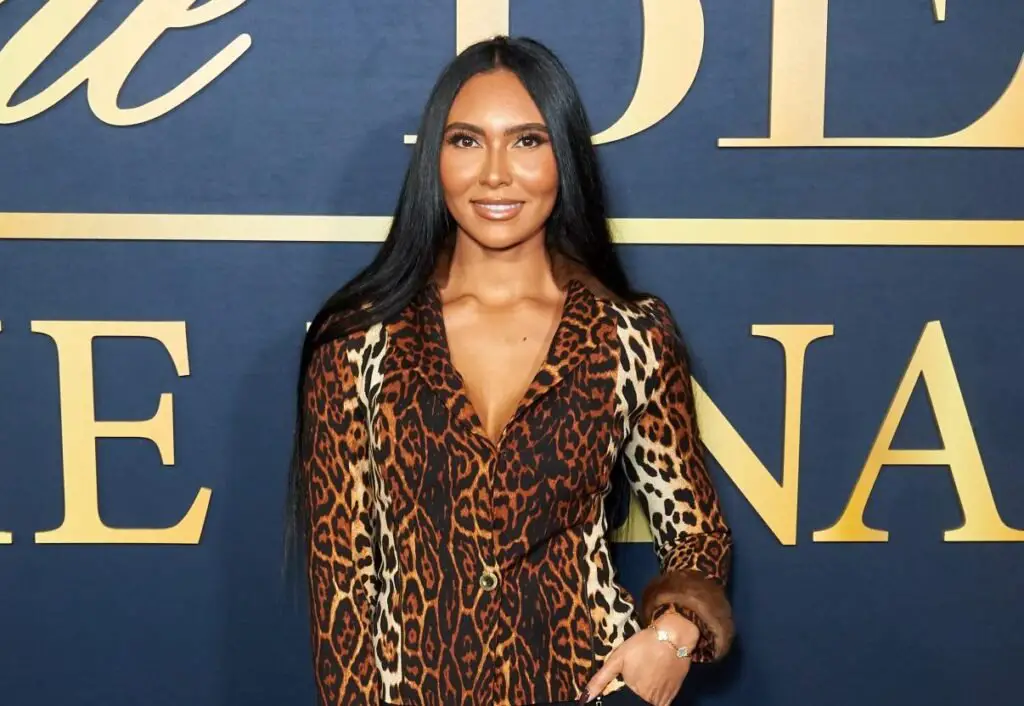 Shaniece Hairston’s son soaks up love in adorable video