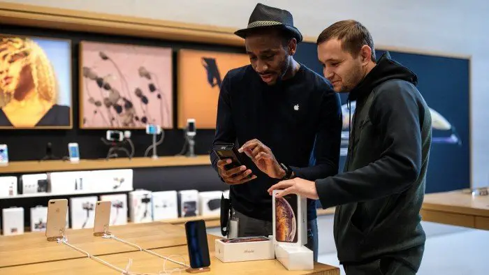 Apple £1.5bn class action lawsuit begins in UK courts