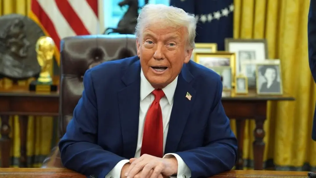 NFL: Donald Trump attended Super Bowl for the first time as President