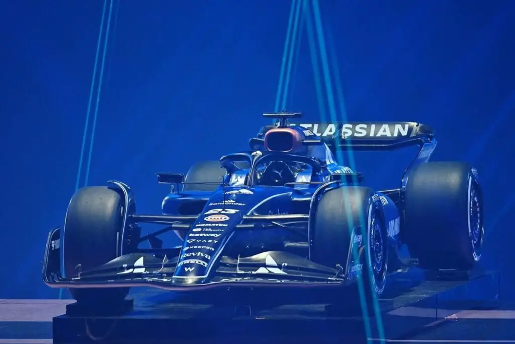 Betway and Jackpot Casino decorate Atlassian Williams Cars after Super Group Deal