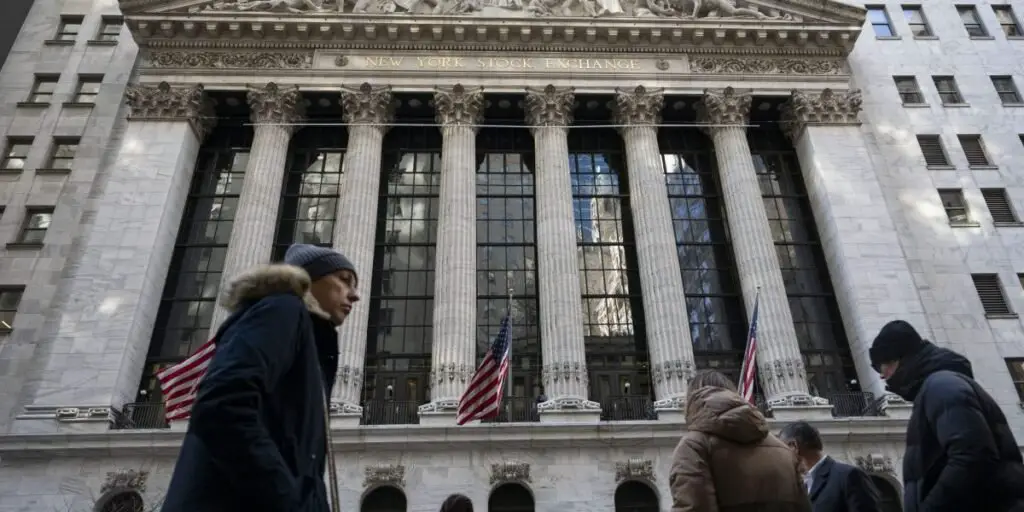 Dollar and oil flood, stocks fall on Trump tariffs: markets wrap