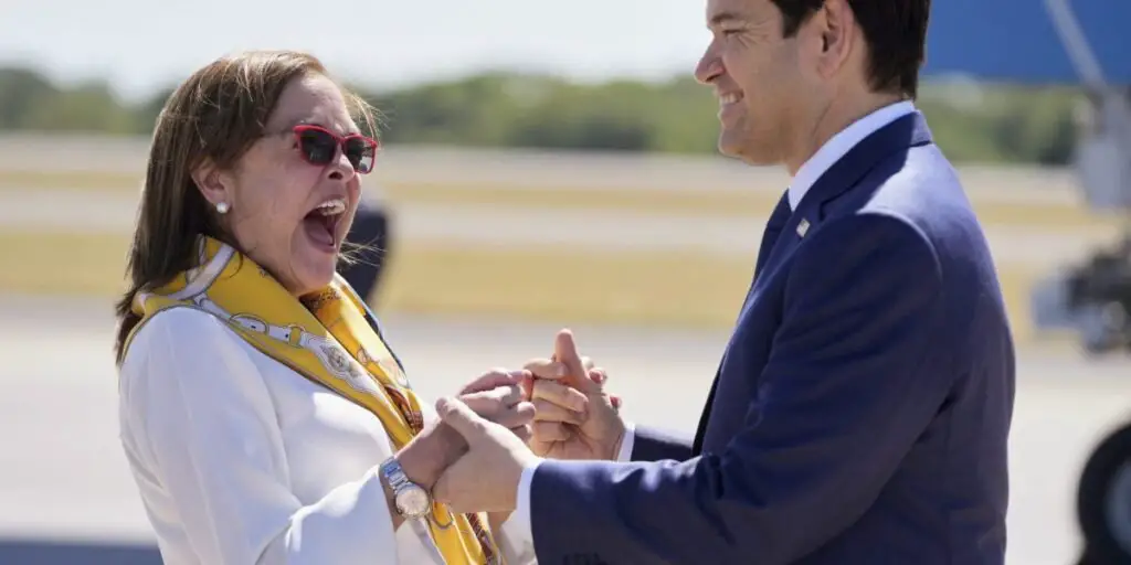 El Salvador offers to take criminal deportants of a nationality for a fee