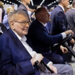 Berkshire Hathaways Cash -Stack -Hit -Hit -Hit -record as a Warren Buffett puts shares
