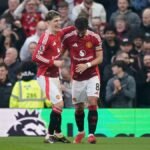 Stalemate between old enemies in the theater of dreams