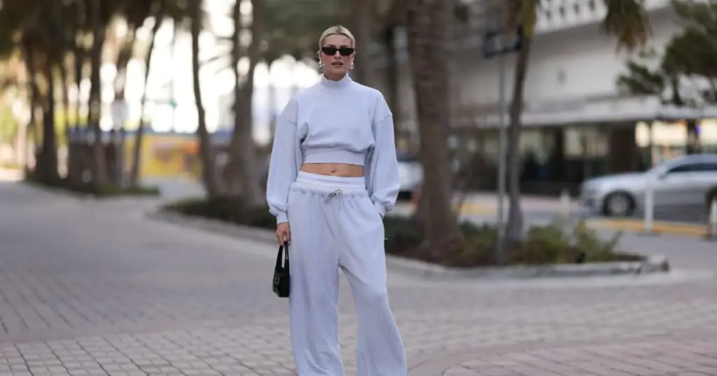 PSA: Spanx’s Spring Sale Incldude Comfy Airport Outfits from 19 US dollars
