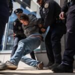 New York Tesla dealer on Welle from Anti -elon -Musk -Proteste -National