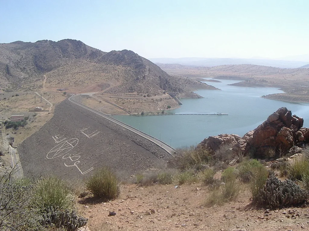 The dam in Morocco increases to 33.82%, regional differences remain
