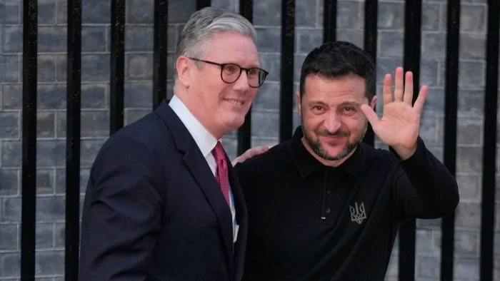 Zelenskyy is welcomed in Downing Street after injured Trump Clash