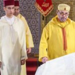 SM The king collects at the grave of the late Mohammed V.