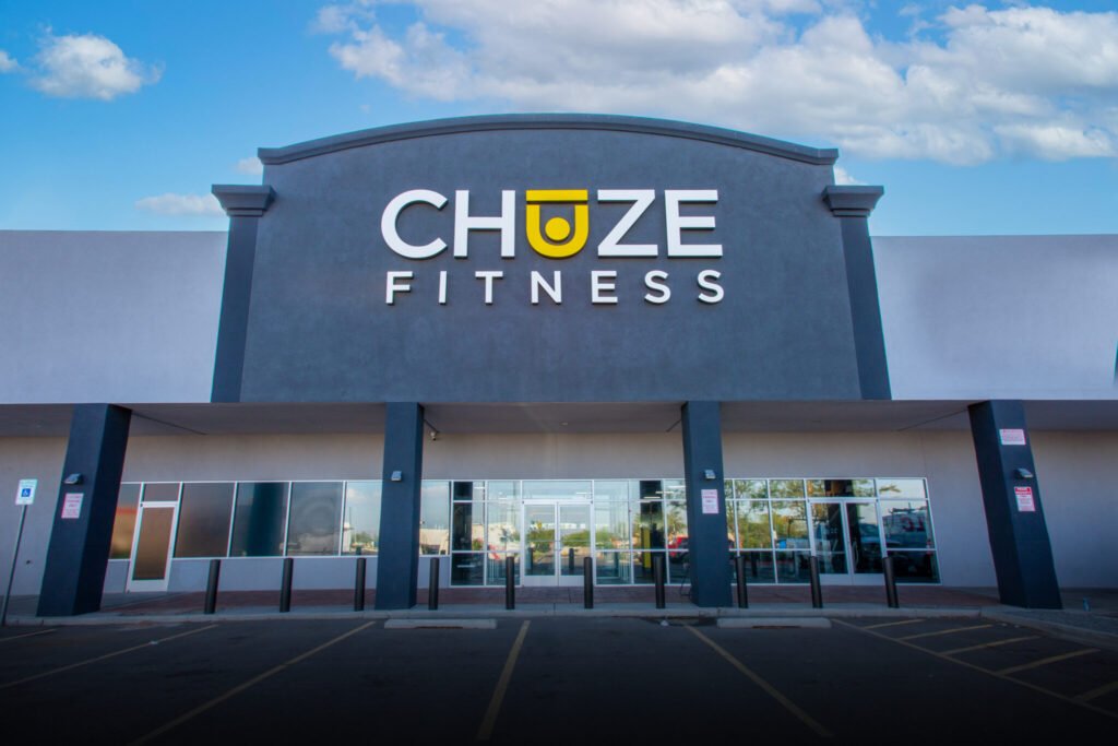 Chuze Fitness welcomes its fourth Albuquerque location in the Manzano neighborhood