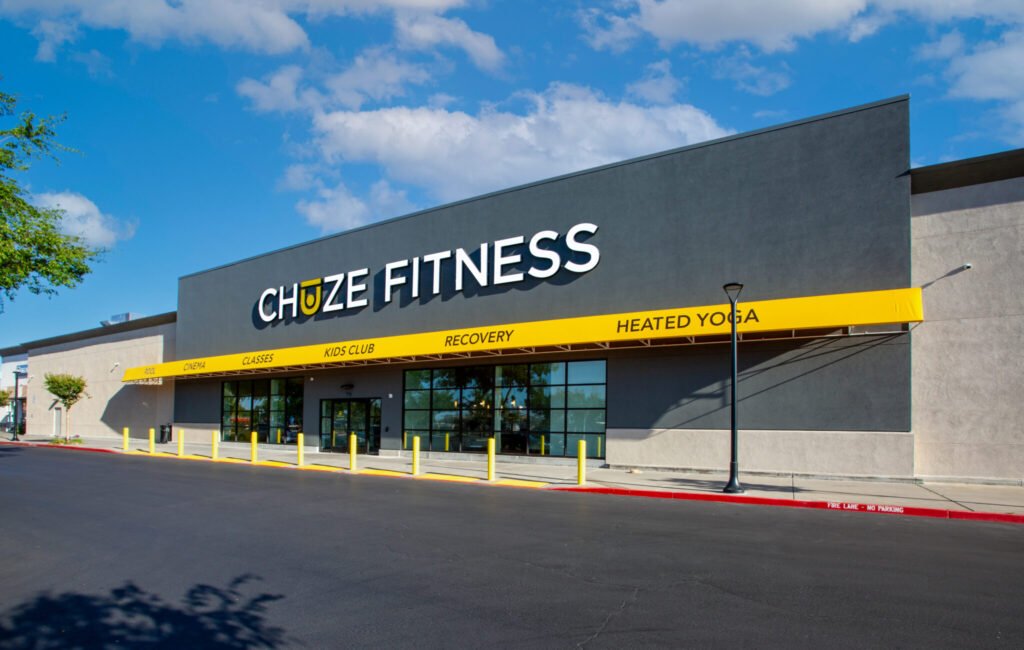 Chuze Fitness joins forces with Raley’s for a community-focused partnership at the Sacramento Freeport location.